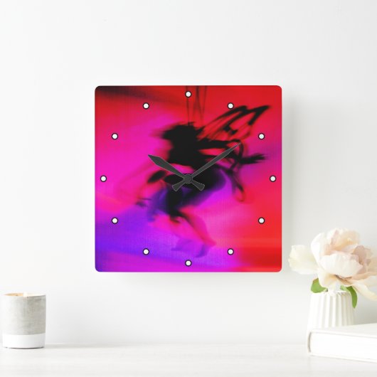 Horloge Carrée Pixie Danse en rose avec des points (Maison)