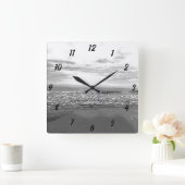Horloge Carrée Plage Océan Mer Abstrait Noir Blanc Simple Scéniqu (Maison)