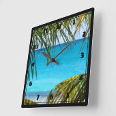 Horloge Carrée Plage tropicale encadrée de palmiers (Angle)