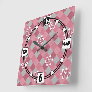 Horloge Carrée Plaid gris et rose avec fleurs camomilaires