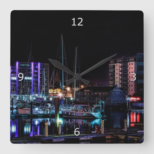 Horloge Carrée Plymouth Barbican par nuit (Recto)