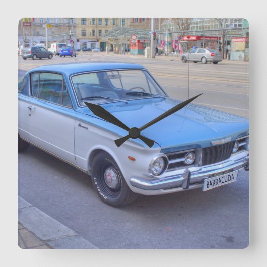 Horloge Carrée Plymouth Barracuda (Recto)