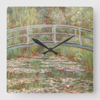 Horloge Carrée Pont sur un étang de nénuphars