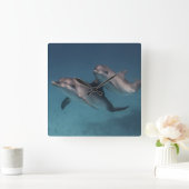 Horloge Carrée Pose joueuse (Maison)