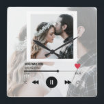 Horloge Carrée Première chanson de danse Wedding Anniversary<br><div class="desc">Première chanson de danse Wedding Anniversary</div>