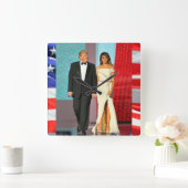 Horloge Carrée Premiers couples Donald et boule de liberté (Maison)