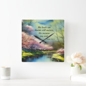 Horloge Carrée Psaume 23:2-3 Il restaure mon âme Bible Verse (Maison)