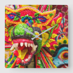 Horloge Carrée Pura Penataran Sasih à Bali