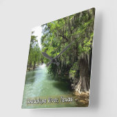 Horloge Carrée Rivière Guadalupe en Gruene, Texas  (Angle)