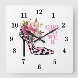 Horloge Carrée Rose Féminin Floral et Talons Hauts