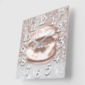 Horloge Carrée Rose FloralKiss Lips Numéros Beauté Argent (Angle)