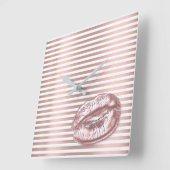 Horloge Carrée Rose Gold Blanc Arabe Numéros Kiss Lips Stripes (Angle)