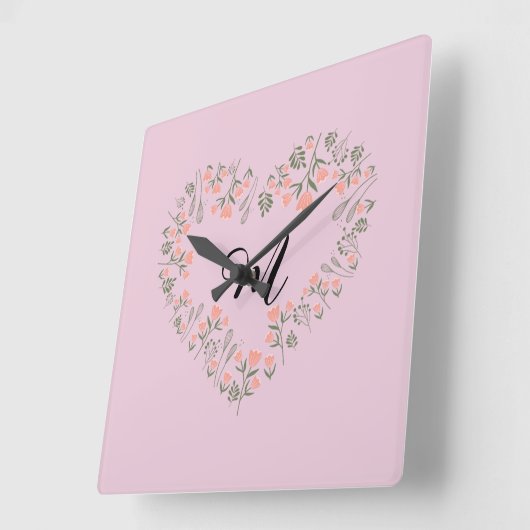 Horloge Carrée Rose Orange Floral et Vert Coeur Monogramme (Angle)