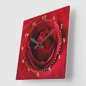 Horloge Carrée rose rouge profonde (Angle)