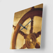 Horloge Carrée Roue Et Carte Du Navire (Angle)