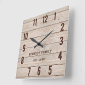 Horloge Carrée Rustic Wood Nom de famille Ferme Cuisine (Angle)