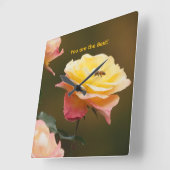 Horloge Carrée Sac Rose et Abeille (Angle)