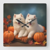 Horloge Carrée Samoyed Chiot Automne Citrouille de plaisir (Recto)