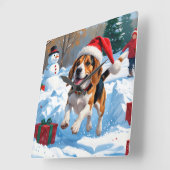 Horloge Carrée Scène de fête de Noël beagle (Angle)