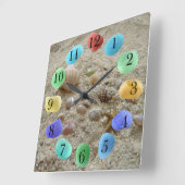Horloge Carrée Seashells on Beach Sand (Angle)