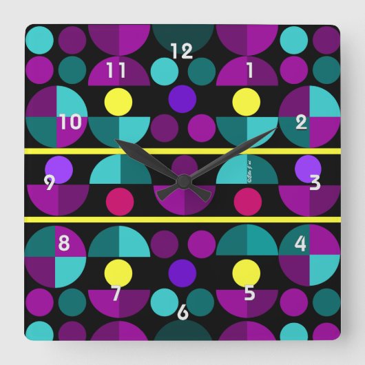 Horloge Carrée Semi-Circles Wall Clock (Recto)