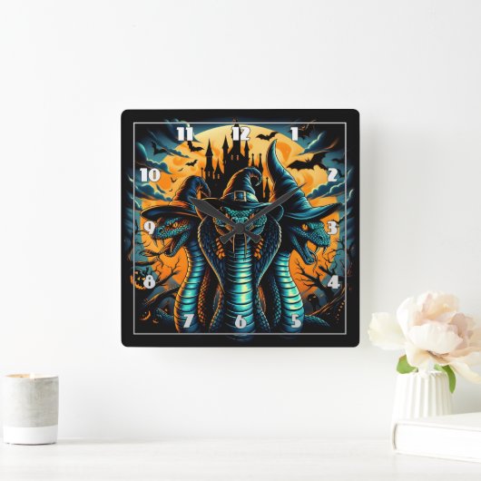 Horloge Carrée Serpents à trois têtes dans une nuit éffrayante d' (Maison)