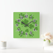 Horloge Carrée Shamrock de la Saint Patrick Motif Clover (Maison)