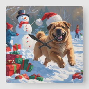 Horloge Carrée Shar Pei courant dans la neige avec un chapeau de