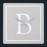 Horloge Carrée Simple Monogramme Gris Clair<br><div class="desc">Merci pour votre achat !</div>