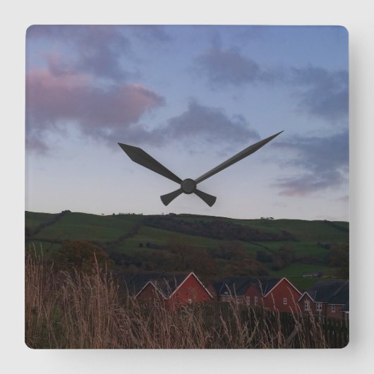 Horloge Carrée Soirée paisible à Newtown (Recto)