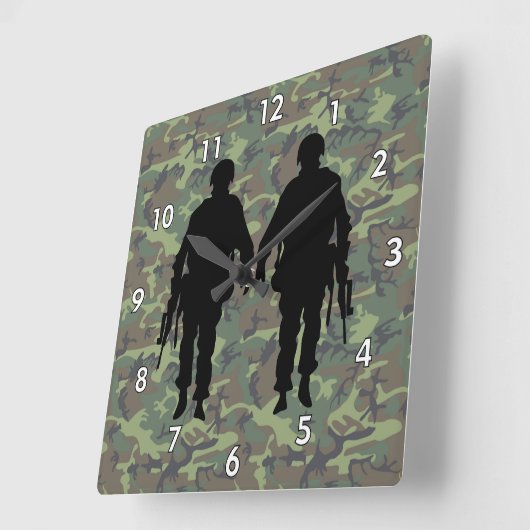 Horloge Carrée Soldat militaire / Silhouette guerrière avec Camo (Angle)