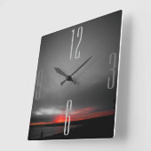 Horloge Carrée Soleil rouge gris noir (Angle)