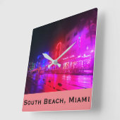 Horloge Carrée South Beach, Miami, Floride Art Déco (Angle)