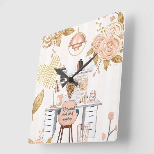 Horloge Carrée Soyez Effrayé & Faites-Le De Toute Façon (Angle)