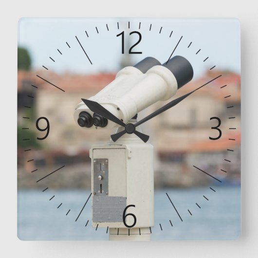 Horloge Carrée Spyglass (Recto)