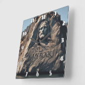Horloge Carrée Statue Divine : Le Seigneur Est Mon Rocher (Angle)