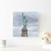 HORLOGE CARRÉE STATUT DE LIBERTÉ (Maison)