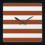 Horloge Carrée STRIPES réglables Brown<br><div class="desc">Bandes colorées par rapport à la couleur arrière - plan qui peut être remplacée. Jouez avec différentes couleurs arrière - plans pour créer un match personnel !</div>