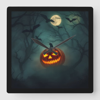 Horloge Carrée Stunning Sinister – Ultimate Haunted Design