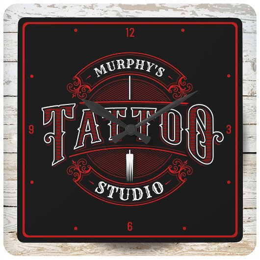 Horloge Carrée Style traditionnel AJOUTER LE NOM Tattoo Studio Sh