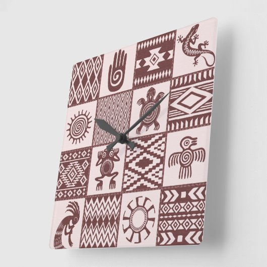 Horloge Carrée Symboles ethniques des Amérindiens Motif Brown (Angle)