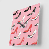 Horloge Carrée Talons roses Pois rouges (Angle)