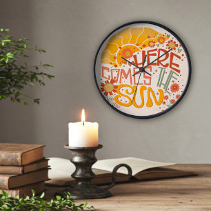 Horloge Carrée Tendance Ici vient le Sun Cote Inspirivity Clock