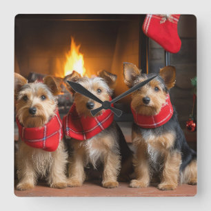 Horloge Carrée Terrier Australien au coin du feu de Noël