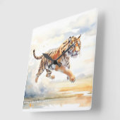 Horloge Carrée Tigre en action (Angle)