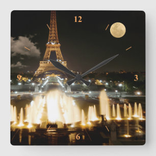 Horloge Carrée Tour Eiffel en soirée