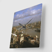 Horloge Carrée Tower Bridge dans les années 90 (Angle)