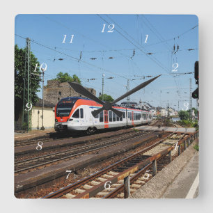 Horloge Carrée Train de voyageurs à Rüdesheim sur le Rhin