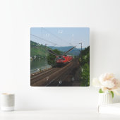 Horloge Carrée Train de voyageurs à Saint-Aldegund (Maison)