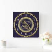 Horloge Carrée Tuba Musical Scroll ~ Gold et Navy Blue ~ (Maison)